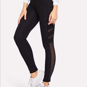 Black Mesh Leggings w Pockets!